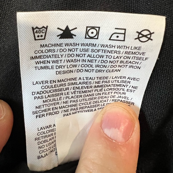 Nike Women’s Dri-FIT Black Performance Hoodie - Picture 6 of 6